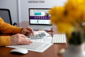 Dupree and co calculating finances in preparation for getting a mortgage